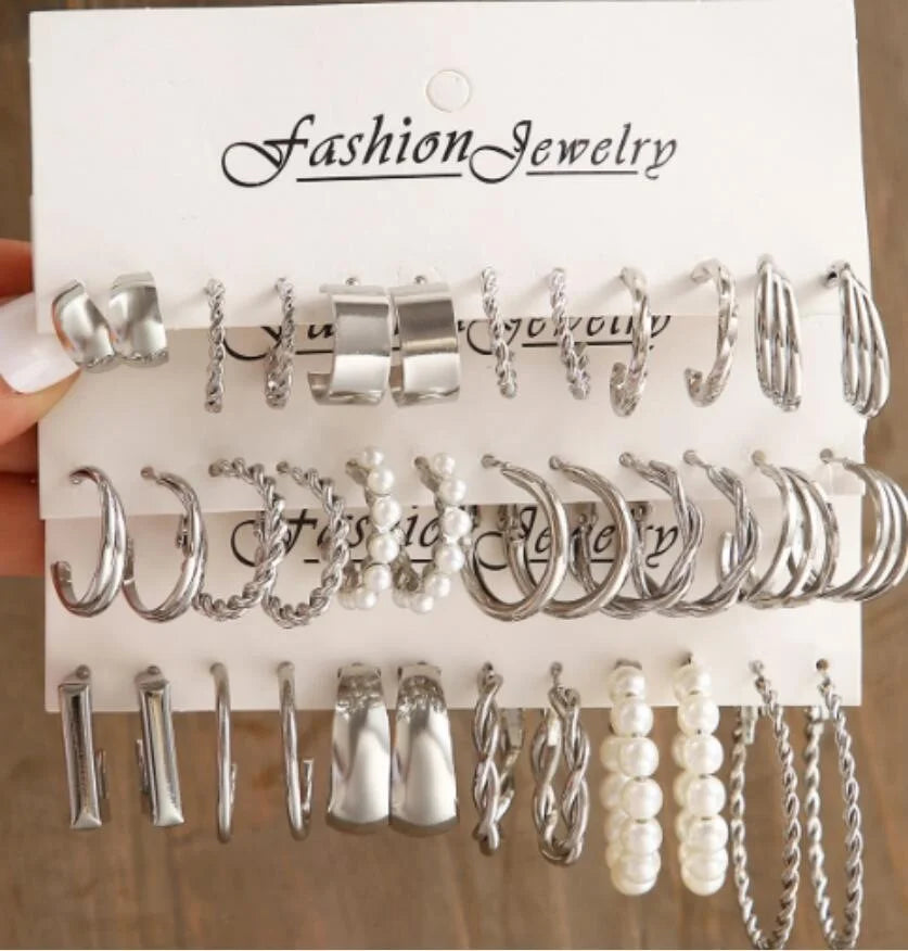 24-Pair Vintage-Inspired Small Hoop Earring Set for Women Elegant Geometric Iron Ear Ornaments for Daily Wear Gifts 2024 Jewelry